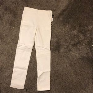 White pants with side zipper (real front pockets)